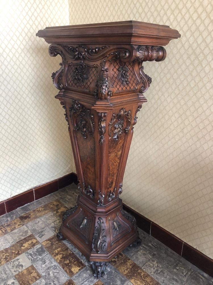 Walnut column